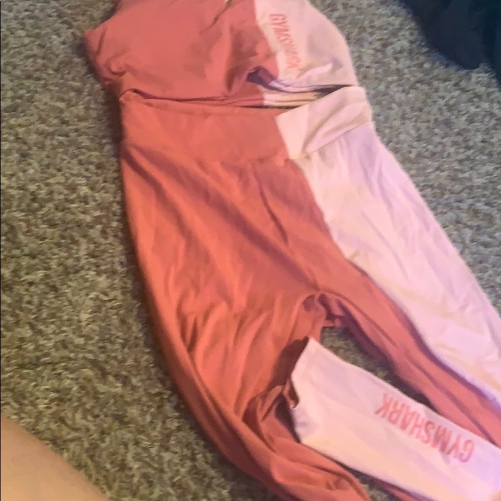 Gym Shark Tank and Leggings Set! - Picture 3 of 3